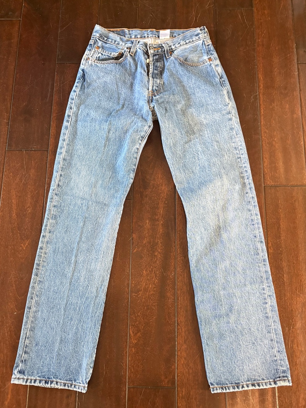 Vintage Y2K Levi's 501 Medium Wash Button-Fly Straight Leg Blue Jeans